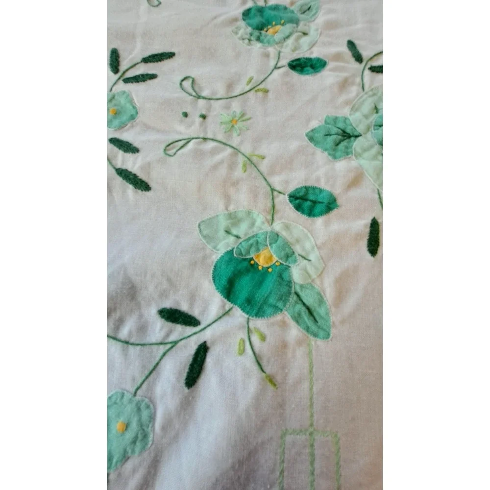 VTG Cotton White Applique-Embroidered Tablecloth 100 X 66 Inches And 10 Napkins